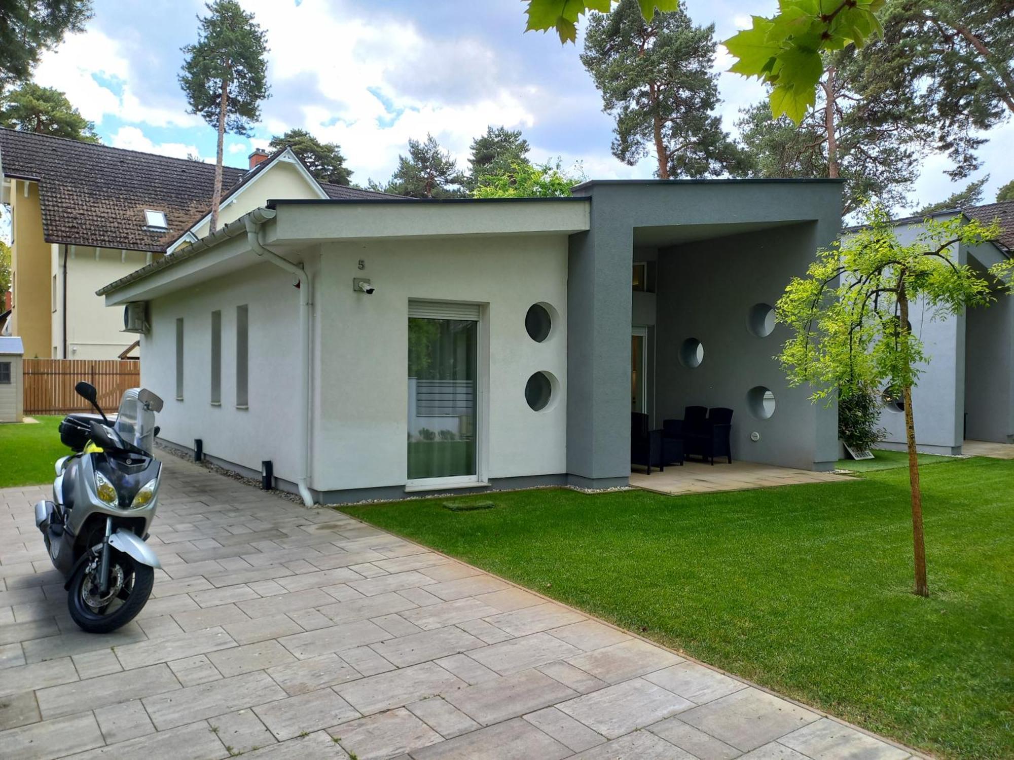 Villa Bori Шиофок Экстерьер фото